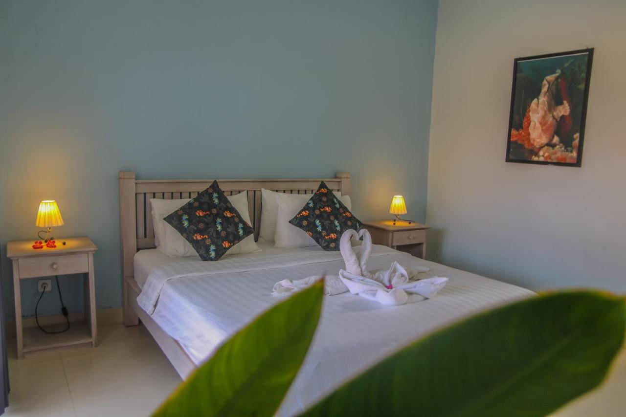 Divine Divers Gili Meno Exterior photo