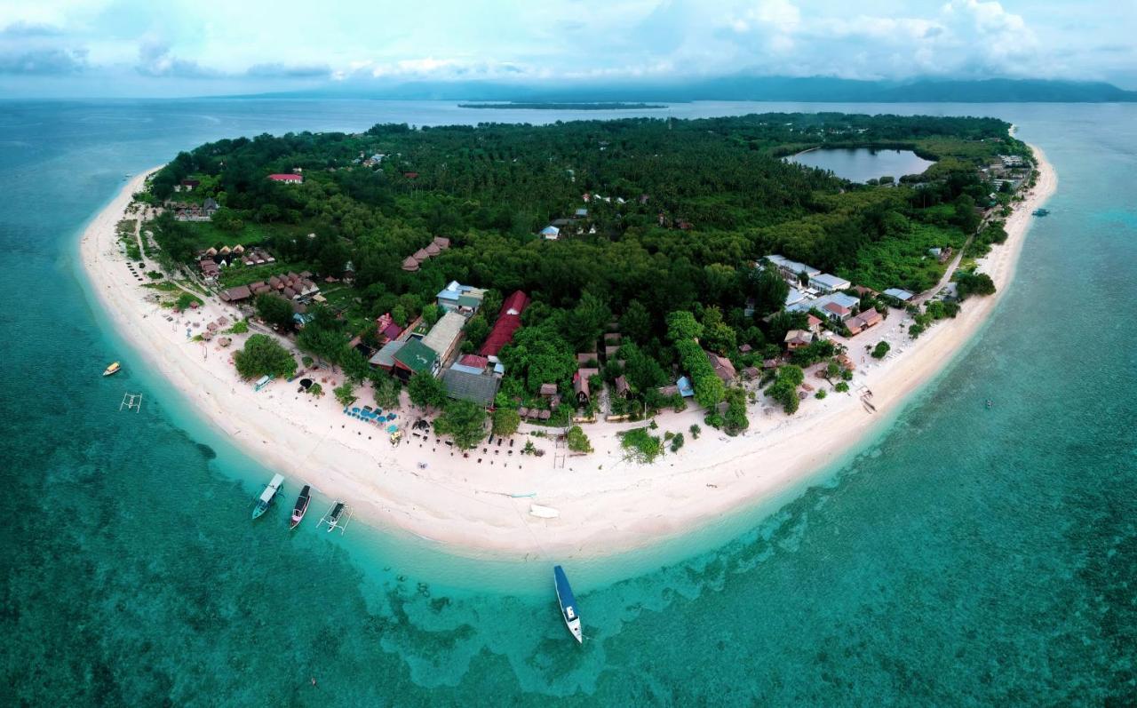 Divine Divers Gili Meno Exterior photo