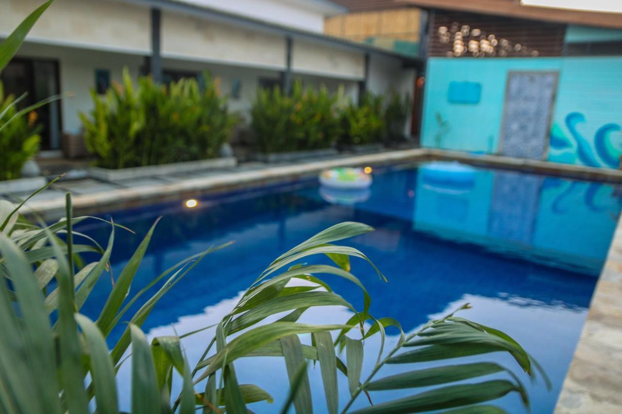 Divine Divers Gili Meno Exterior photo